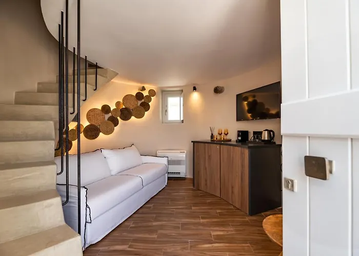 Lami Traditional Windmill - With Private Pool And Jacuzzi *