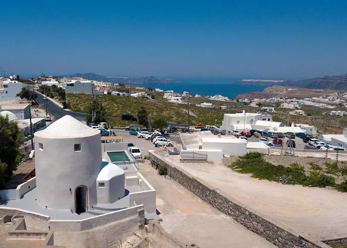 Lami Traditional Windmill - With Private Pool And Jacuzzi Villa *