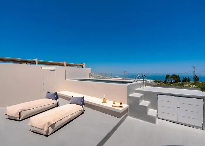 Lami Traditional Windmill - With Private Pool And Jacuzzi