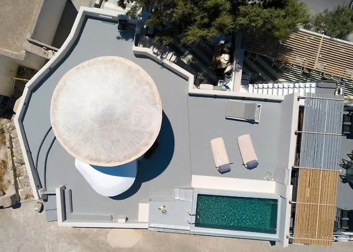 Lami Traditional Windmill - With Private Pool And Jacuzzi * 피르고스