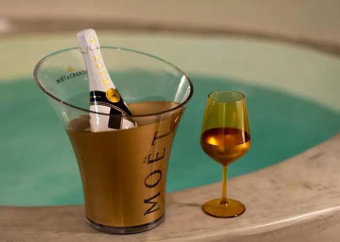 Lami Traditional Windmill - With Private Pool And Jacuzzi *