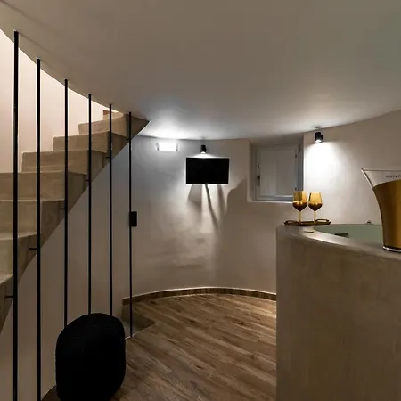 Βίλα Lami Traditional Windmill - With Private Pool And Jacuzzi Πύργος